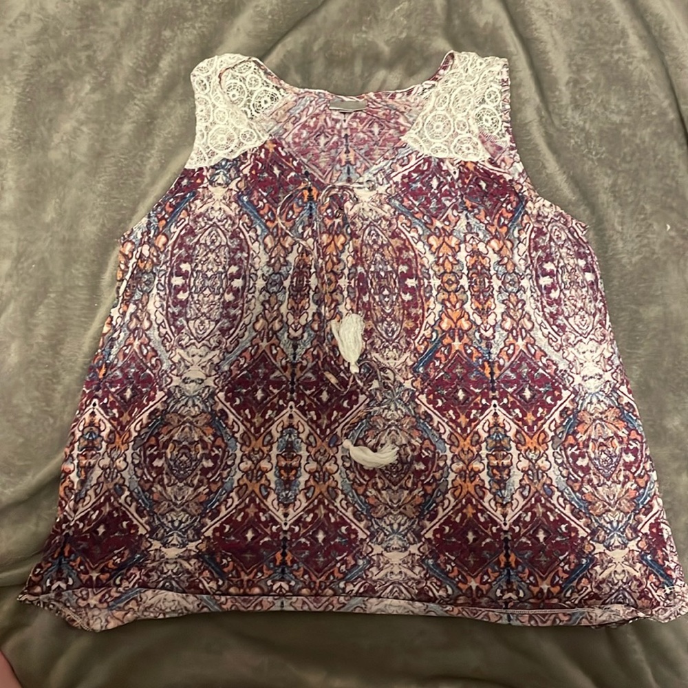 COPY - Avenue V-Neck sleeveless T-Shirt - 18/20